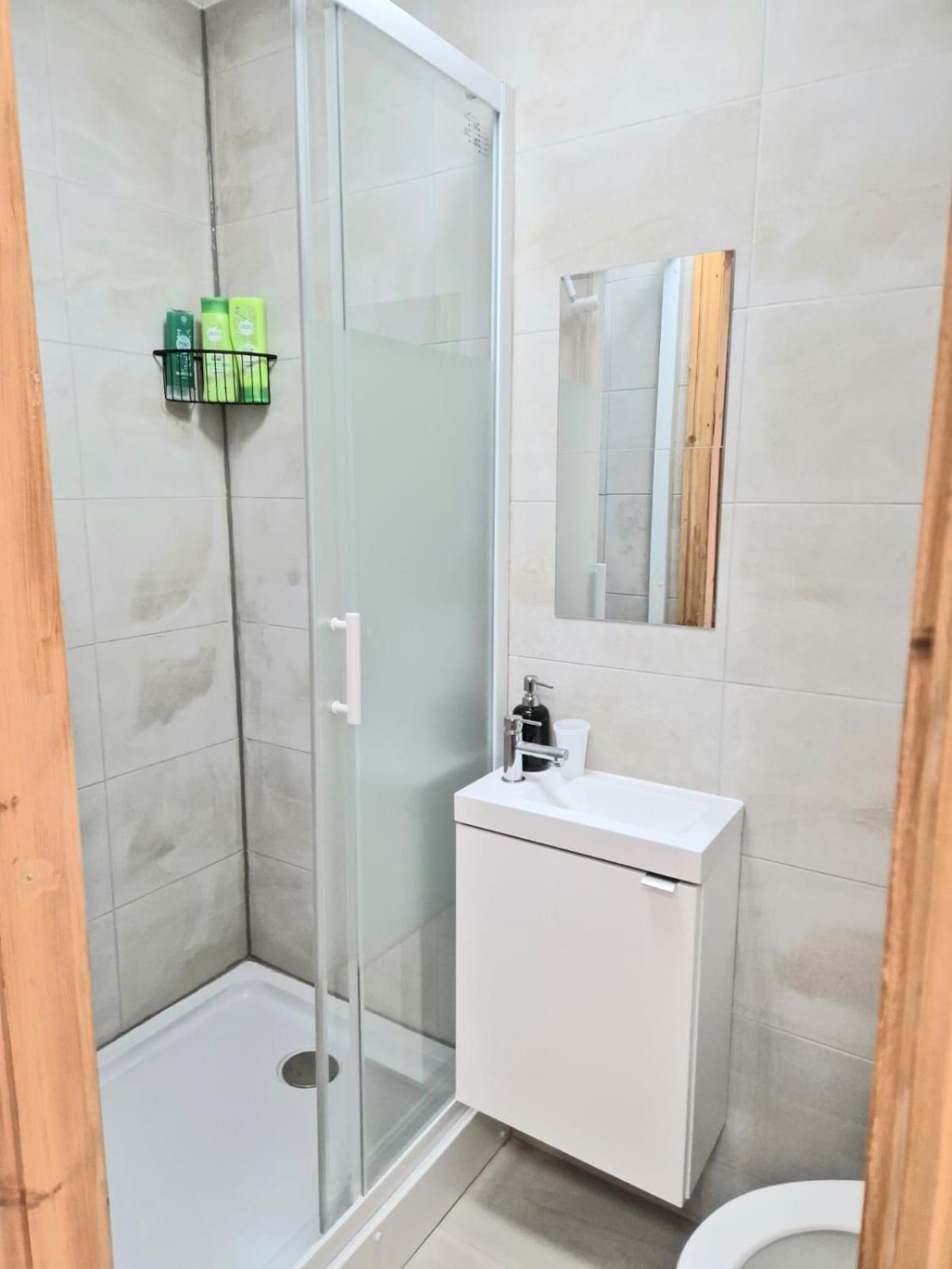 Rooms In Manchester 6 Minutes Drive To Victoria Station Eksteriør billede