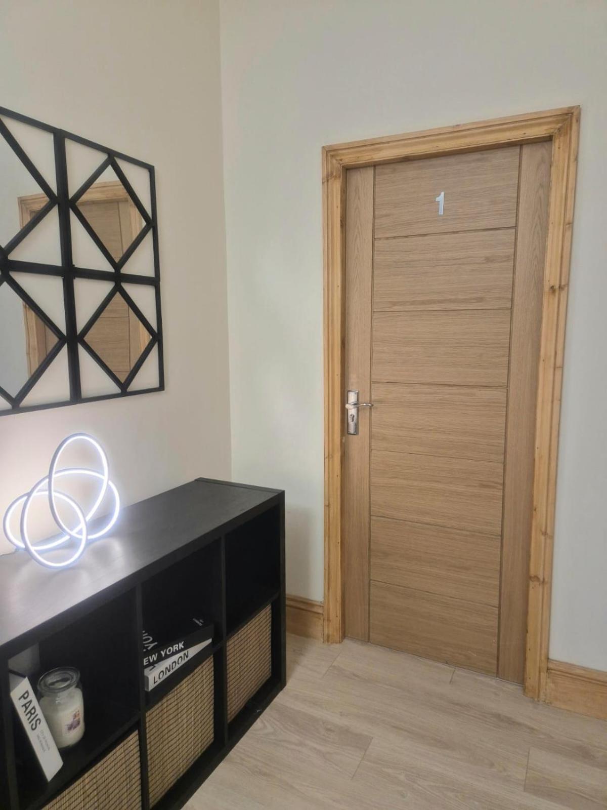 Rooms In Manchester 6 Minutes Drive To Victoria Station Eksteriør billede